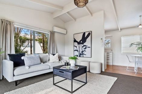 Photo of property in 2/35 Station Road, Te Kamo, Whangarei, 0112