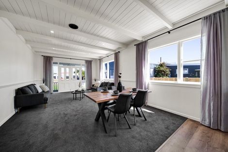 Photo of property in 56 Vogel Street, Hawera, 4610