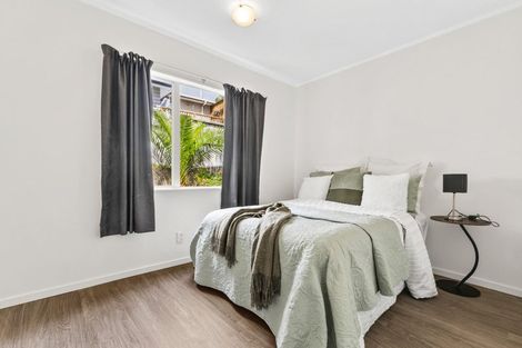 Photo of property in 2/39 Bayview Road, Bayview, Auckland, 0629