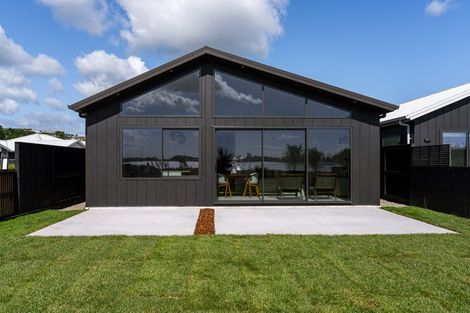 Photo of property in 41 Hinaki Street, Poike, Tauranga, 3112