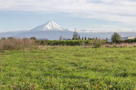 Photo of property in 30 County Drive, Hawera, 4610