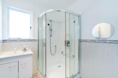 Photo of property in 178 Lincoln Road, Henderson, Auckland, 0610