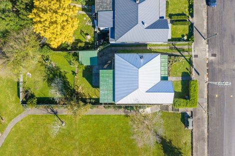 Photo of property in 53 Waverley Street, Waipawa, 4210