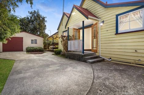 Photo of property in 5 Mangaroa Hill Road, Clouston Park, Upper Hutt, 5018