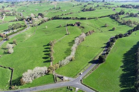 Photo of property in 3 Waiteitei Road, Wellsford, 0974