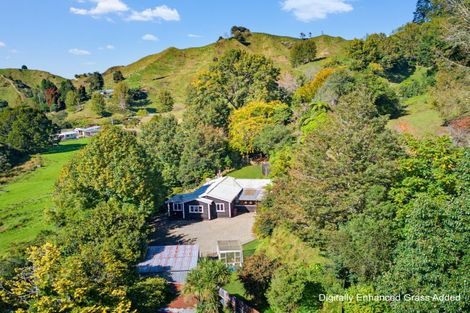 Photo of property in 822 Motukawa Road, Tarata, Inglewood, 4387