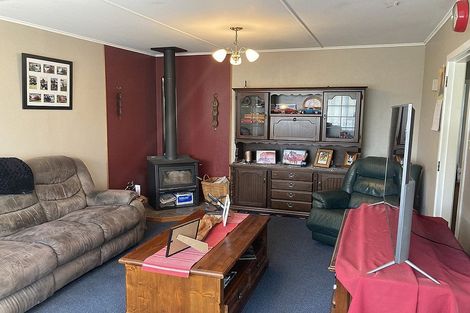 Photo of property in 44 Oberon Street, Stratford, 4332