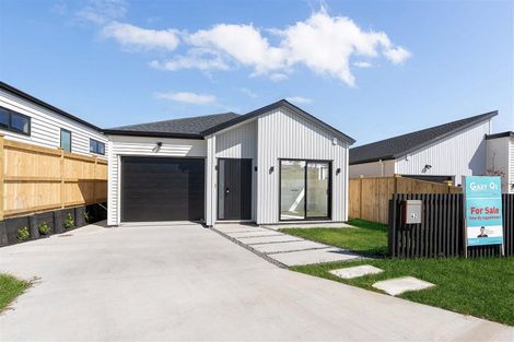 Photo of property in 42 Whakairo Crescent, Gulf Harbour, 0930