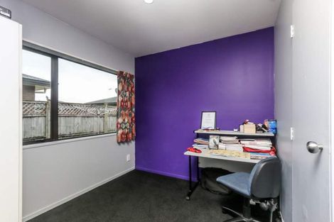 Photo of property in 23 Robertson Road, Favona, Auckland, 2024