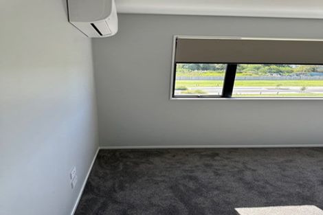 Photo of property in 33 Pilot Drive, Hobsonville, Auckland, 0616