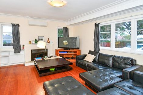 Photo of property in 1/57 Grove Road, Papakura, 2110