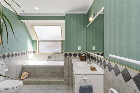 Photo of property in 11c Commons Avenue, Mount Maunganui, 3116