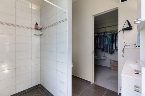 Photo of property in 172 Kaipikari Road Upper, Urenui, 4375