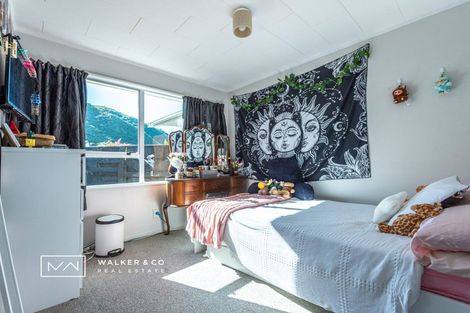 Photo of property in 1/50 Hartford Crescent, Totara Park, Upper Hutt, 5018
