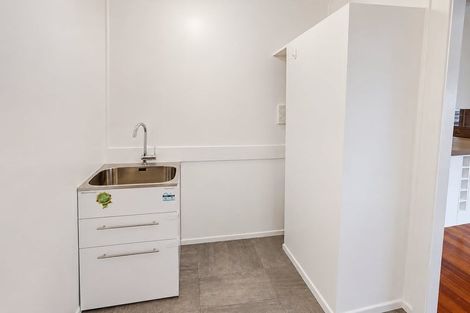 Photo of property in 17 Elizabeth Place, Ferndale, New Plymouth, 4310