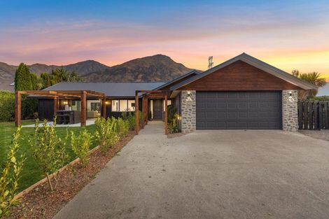Photo of property in 13 Poolburn Court, Lake Hayes, Queenstown, 9304