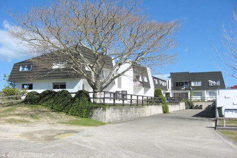 Photo of property in 2 Carling Road, Whakatane, 3120