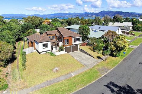 Photo of property in 16 Papaunahi Road, Bowentown, Katikati, 3177