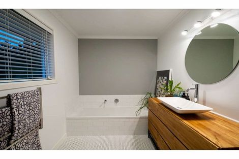 Photo of property in 73d Riddell Road, Kerikeri, 0230