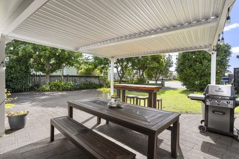 Photo of property in 106 Whitby Place, Whangamata, 3620