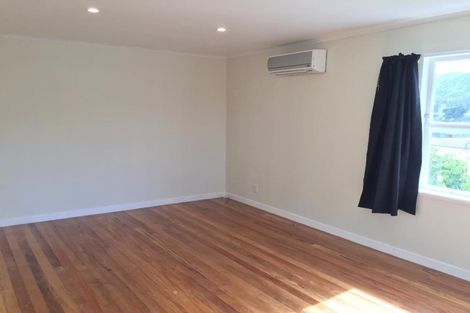 Photo of property in 8 Harlow Grove, Wainuiomata, Lower Hutt, 5014