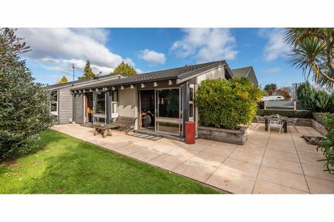 Photo of property in 156 Riverlaw Terrace, Saint Martins, Christchurch, 8022
