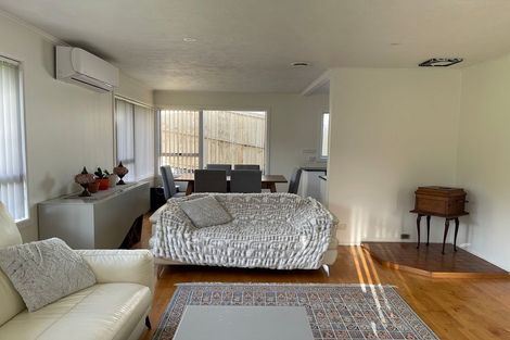 Photo of property in 42 Cyclarama Crescent, Massey, Auckland, 0614