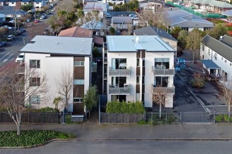 Photo of property in 2/318 Barbadoes Street, Christchurch Central, Christchurch, 8011