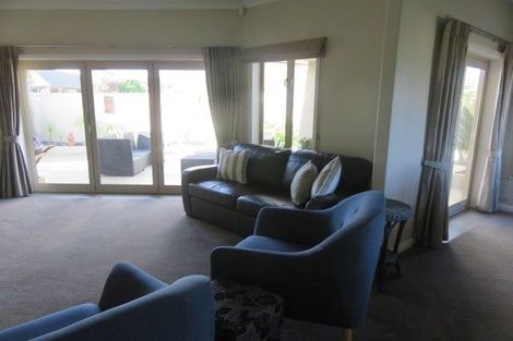 Photo of property in 2 Oldfield Court, Huntington, Hamilton, 3210