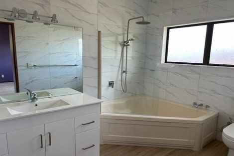 Photo of property in 40 Leeward Drive, Whitby, Porirua, 5024