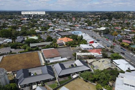 Photo of property in 103u1 Cambridge Road, Hillcrest, Hamilton, 3216