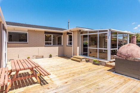 Photo of property in 23 Oriwa Street, Waikanae, 5036