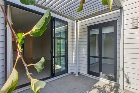 Photo of property in 5 Liquidambar Drive, Hobsonville, Auckland, 0616