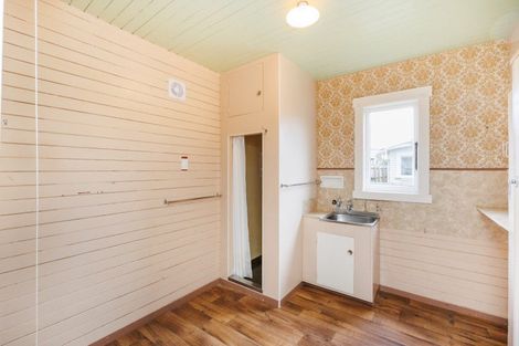 Photo of property in 19 Brightwater Terrace, Terrace End, Palmerston North, 4410