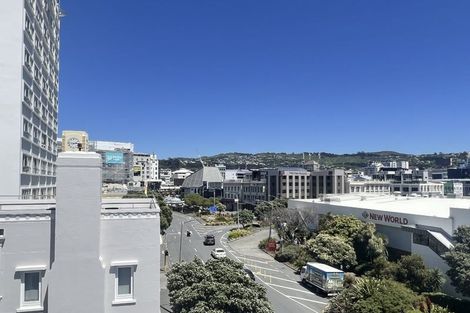 Photo of property in Fountain Court, 48u8 Oriental Parade, Oriental Bay, Wellington, 6011