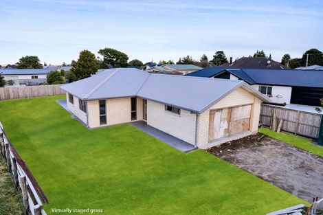 Photo of property in 4 Midsummer Avenue, Stratford, 4332