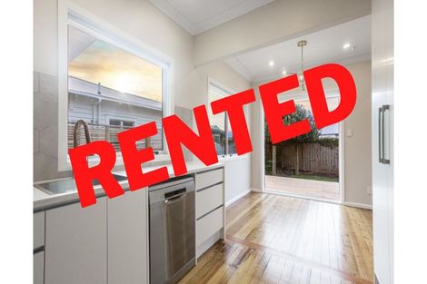 Photo of property in 2/55 Aramoana Avenue, Devonport, Auckland, 0624