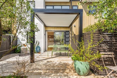 Photo of property in 98 Buckley Avenue, Hobsonville, Auckland, 0616