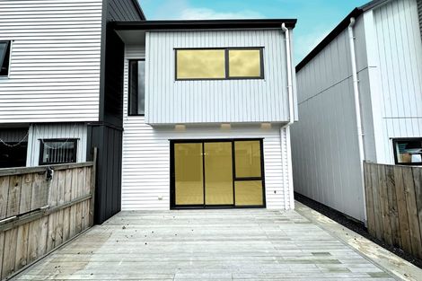 Photo of property in 137 Grove Road, Papakura, 2110