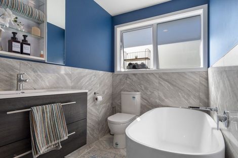Photo of property in 6a Pokapu Place, Bethlehem, Tauranga, 3110