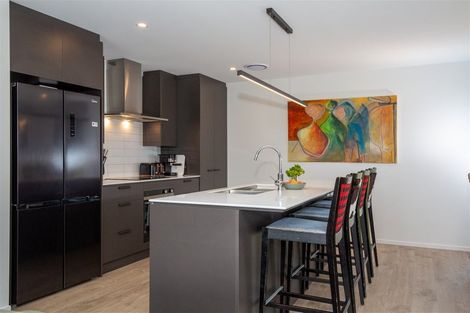 Photo of property in 21 Shelduck Road, Jacks Point, 9371