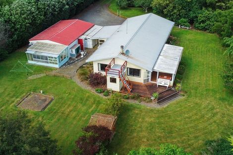 Photo of property in 218 Hokio Beach Road, Levin, 5571