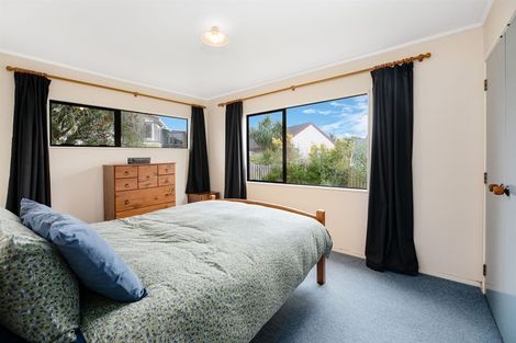 Photo of property in 20 Hassan Drive, Massey, Auckland, 0614