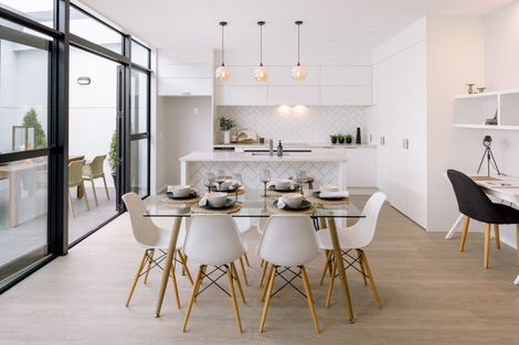 Photo of property in 203/86 Alpha Street, Cambridge, 3434