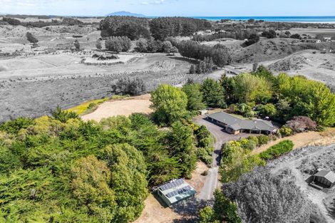 Photo of property in 21 Emma Drive, Manakau, Levin, 5573