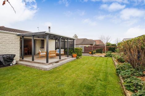 Photo of property in 23 Norfolk Crescent, Feilding, 4702