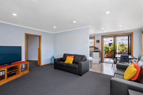 Photo of property in 14 Springmead Place, Hornby, Christchurch, 8042
