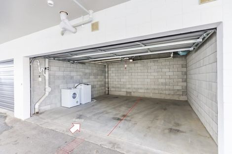 Photo of property in Pirie Street Townhouses, 35u2 Pirie Street, Mount Victoria, Wellington, 6011