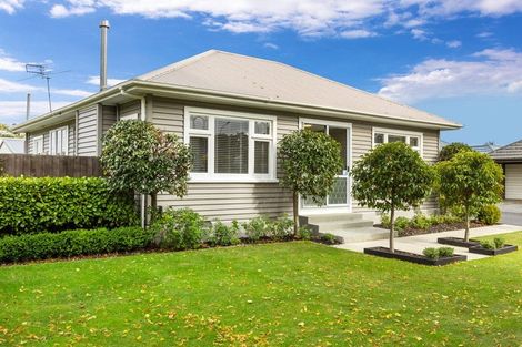 Photo of property in 18 Bowenvale Avenue, Cashmere, Christchurch, 8022