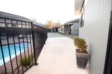 Photo of property in 17 Hawthornden Road, Avonhead, Christchurch, 8042